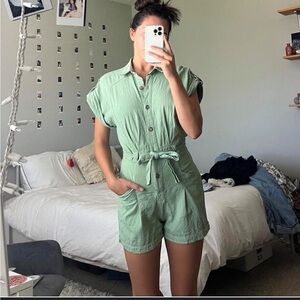 Zara Topstitched Romper Green Belt Tie Button Front Roll Tab Sleeve Collar Sz S